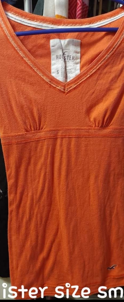 Hollister shirt